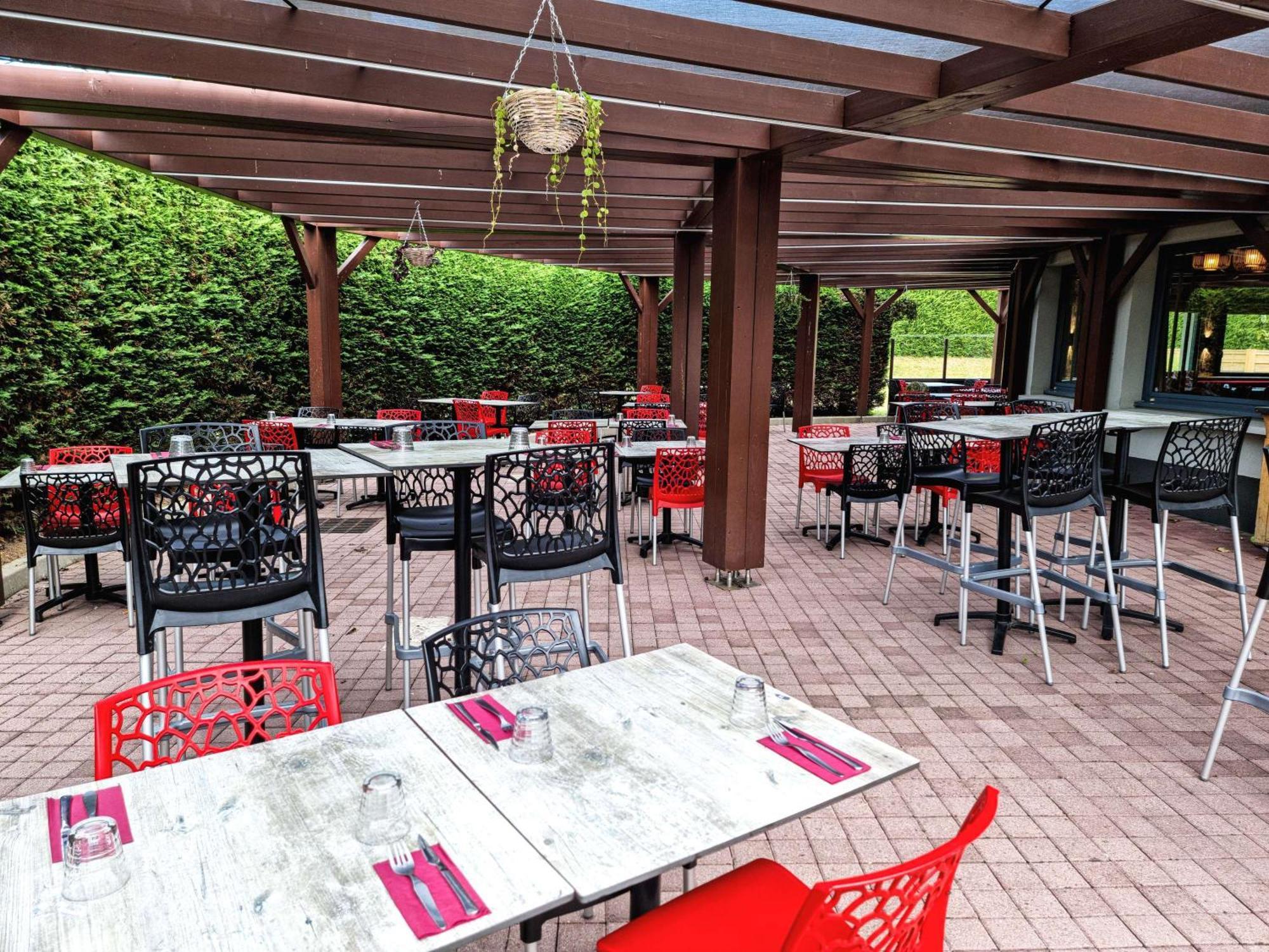 Ibis Caen Porte De Bretagne Bretteville-sur-Odon ภายนอก รูปภาพ