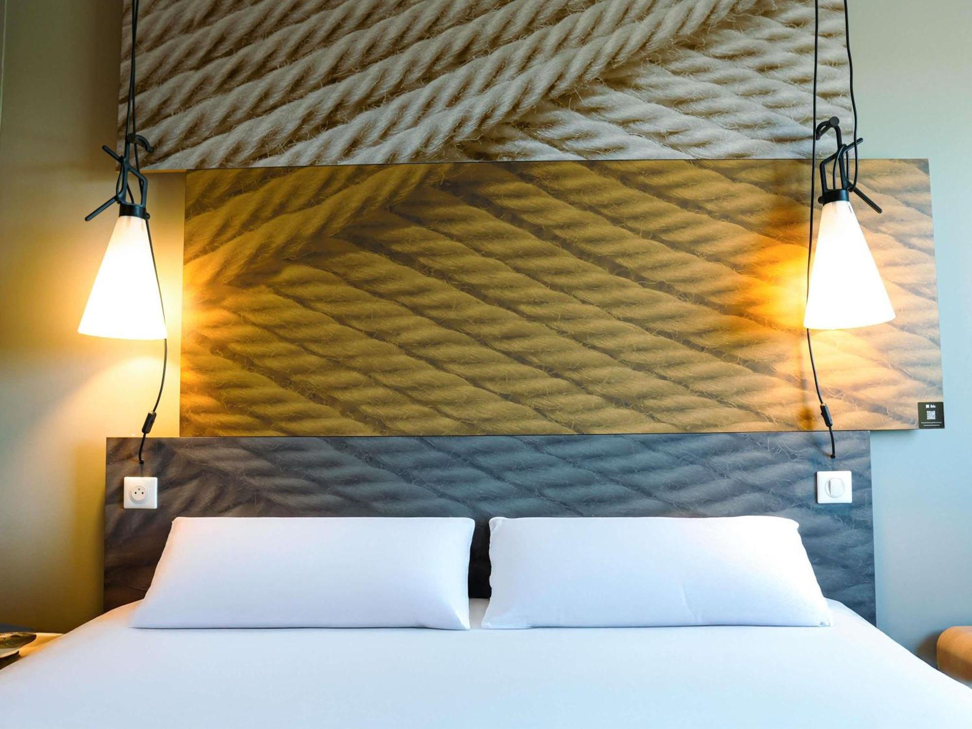 Ibis Caen Porte De Bretagne Bretteville-sur-Odon ภายนอก รูปภาพ